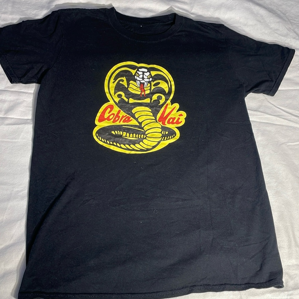 Cobra Kai Men’s Novelty “Karate Kid”T-shirt Size Medium